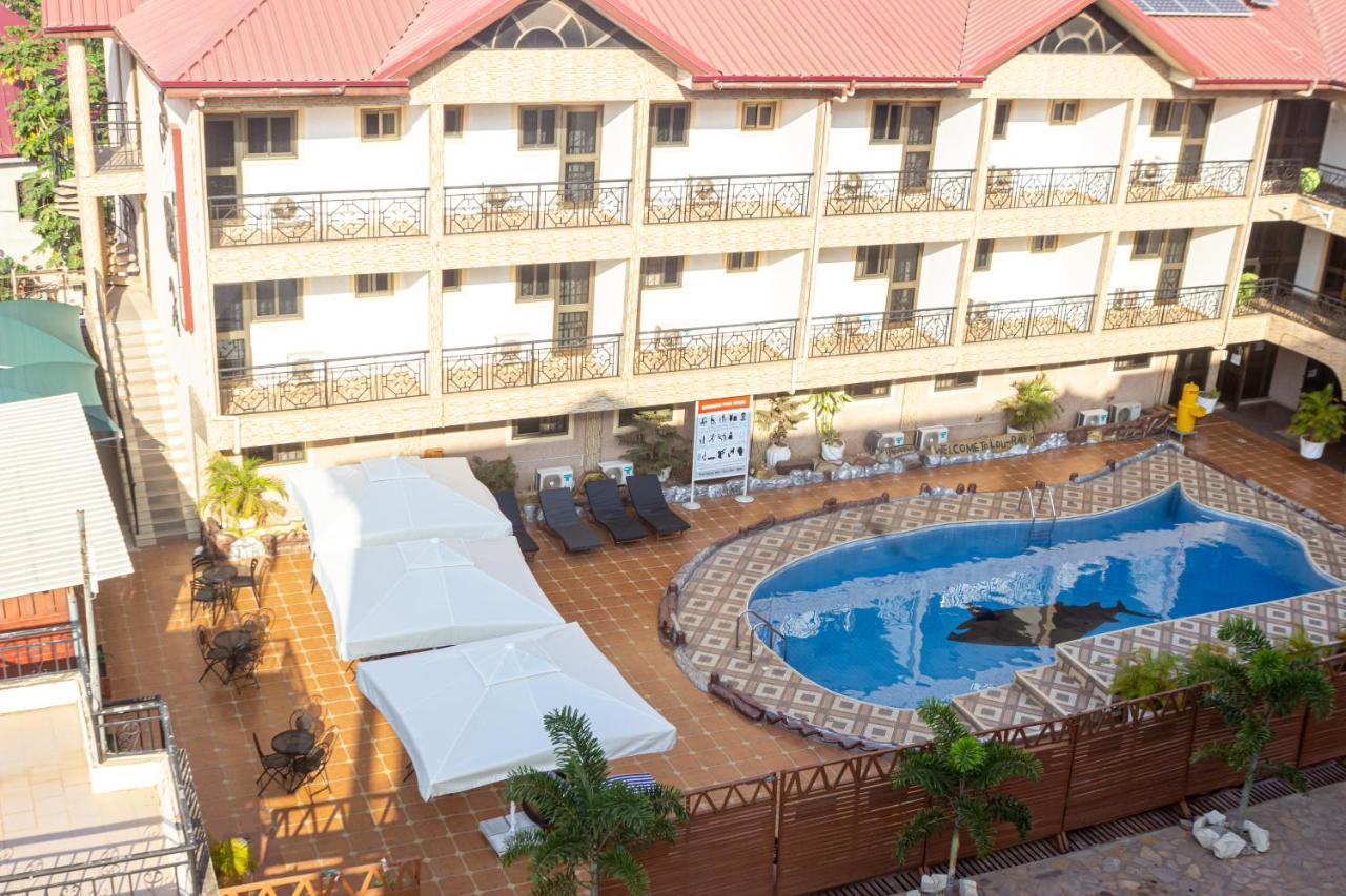 Lou Ralph Hotel Accra Exterior photo